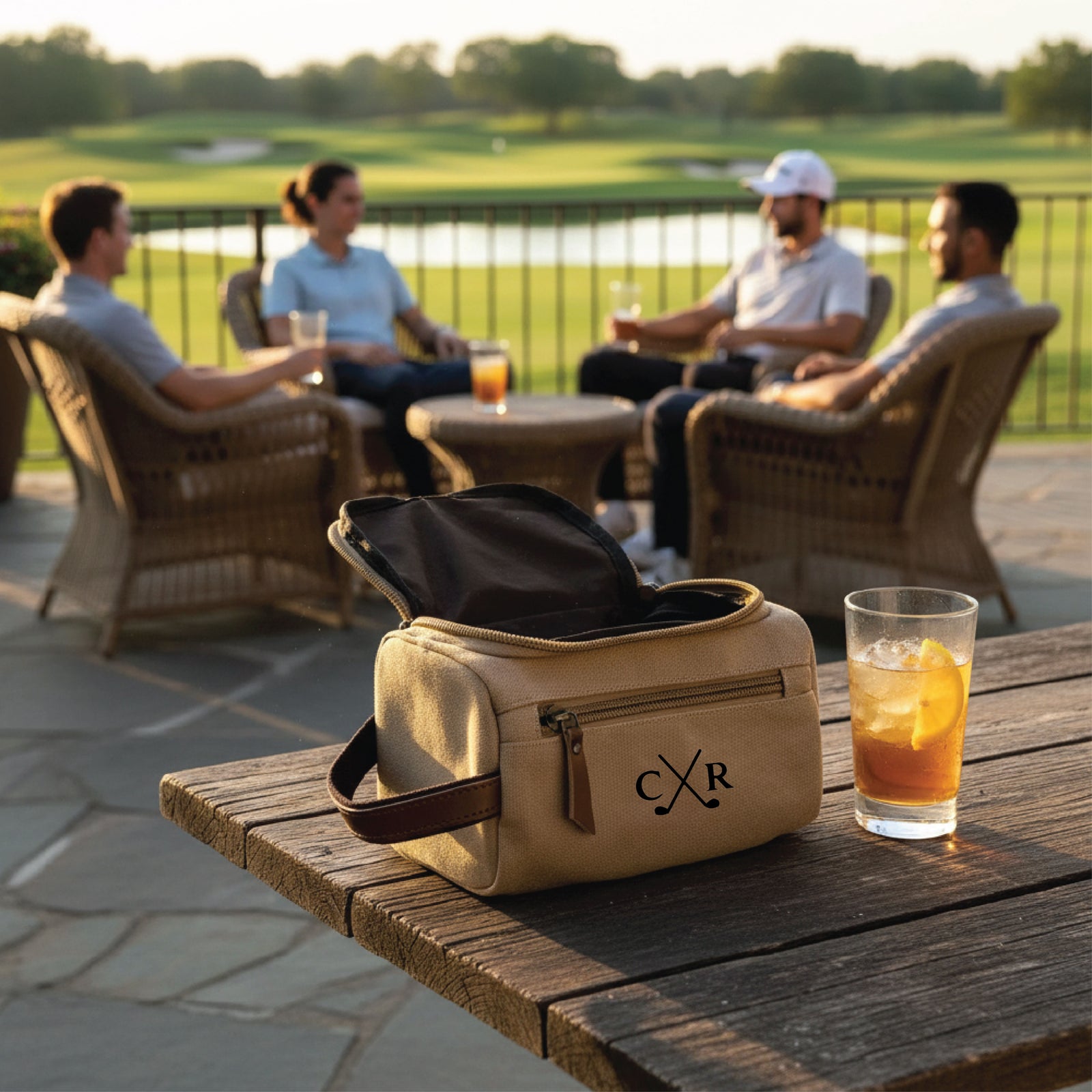 Crossed Golf Club Toiletry Bag