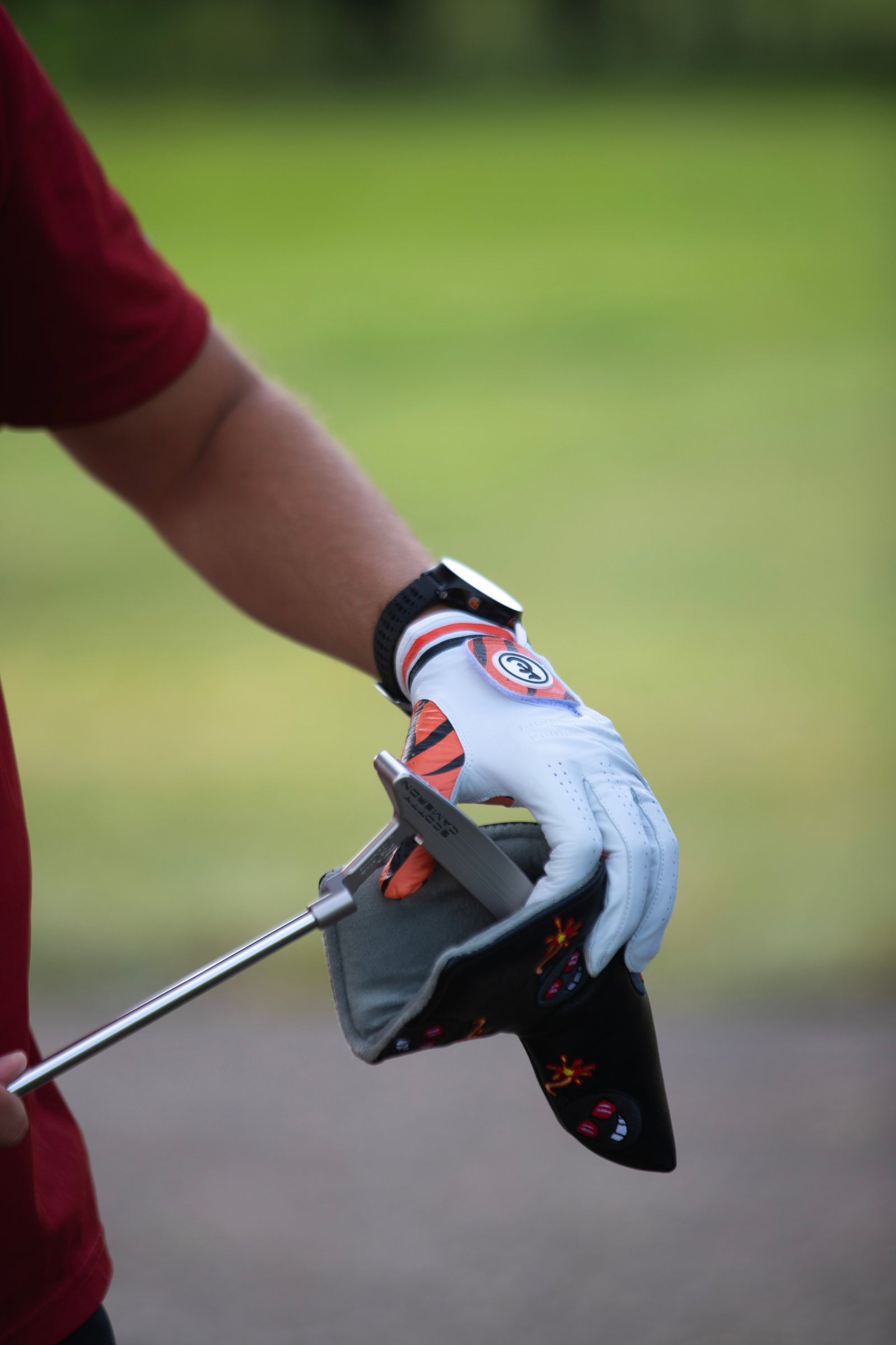 Tiger Golf Glove