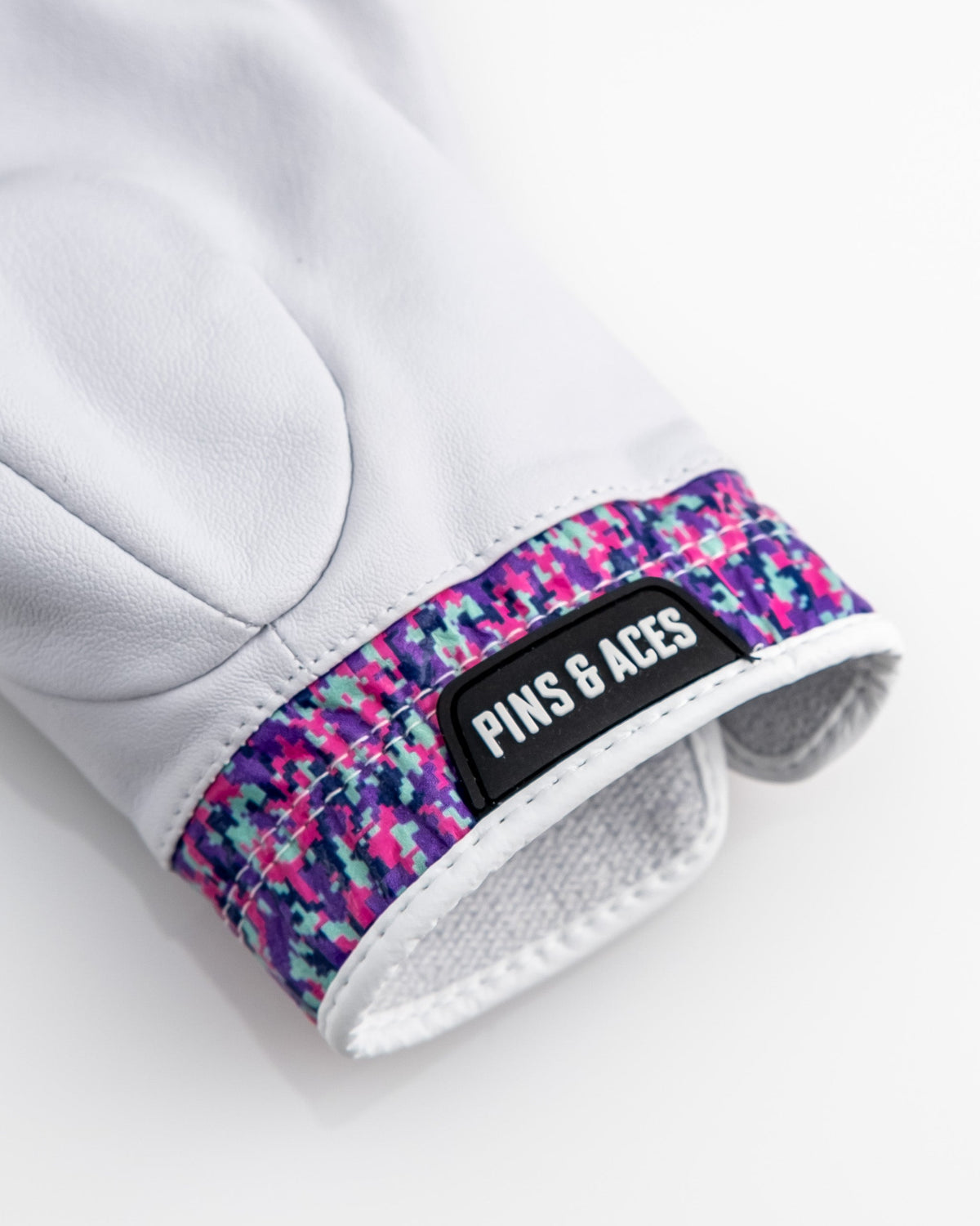 Vivid Camo Golf Glove