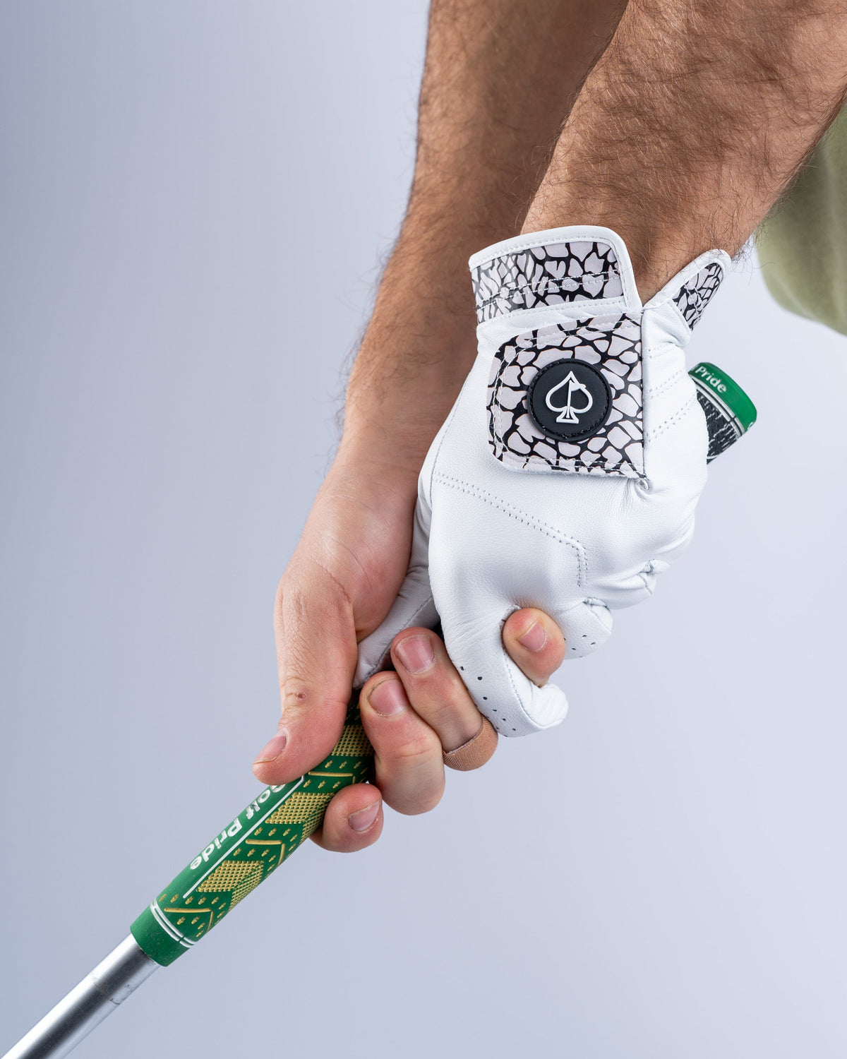 Elephant Print Cabretta Tour Glove