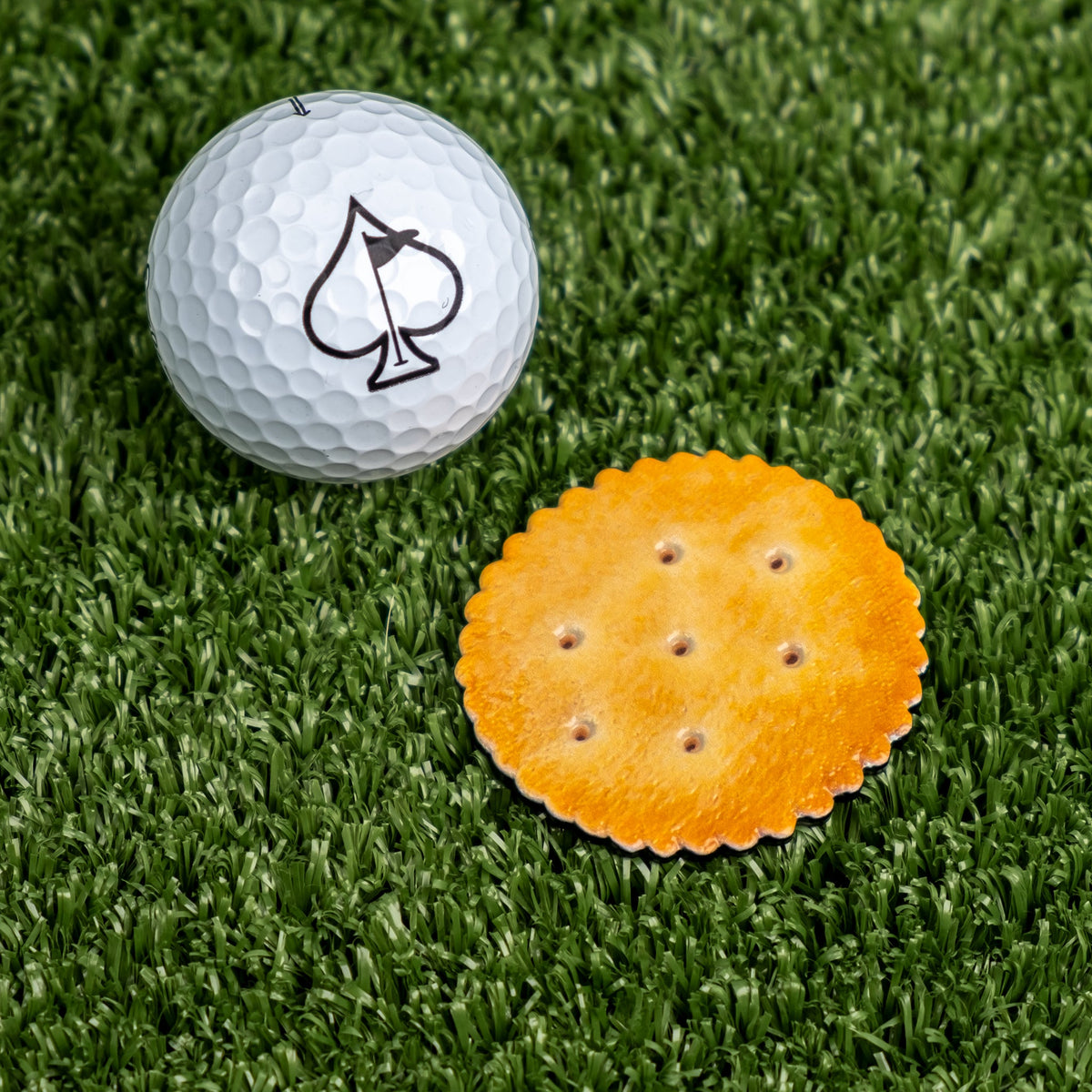 Cracker Shaped Ball Marker