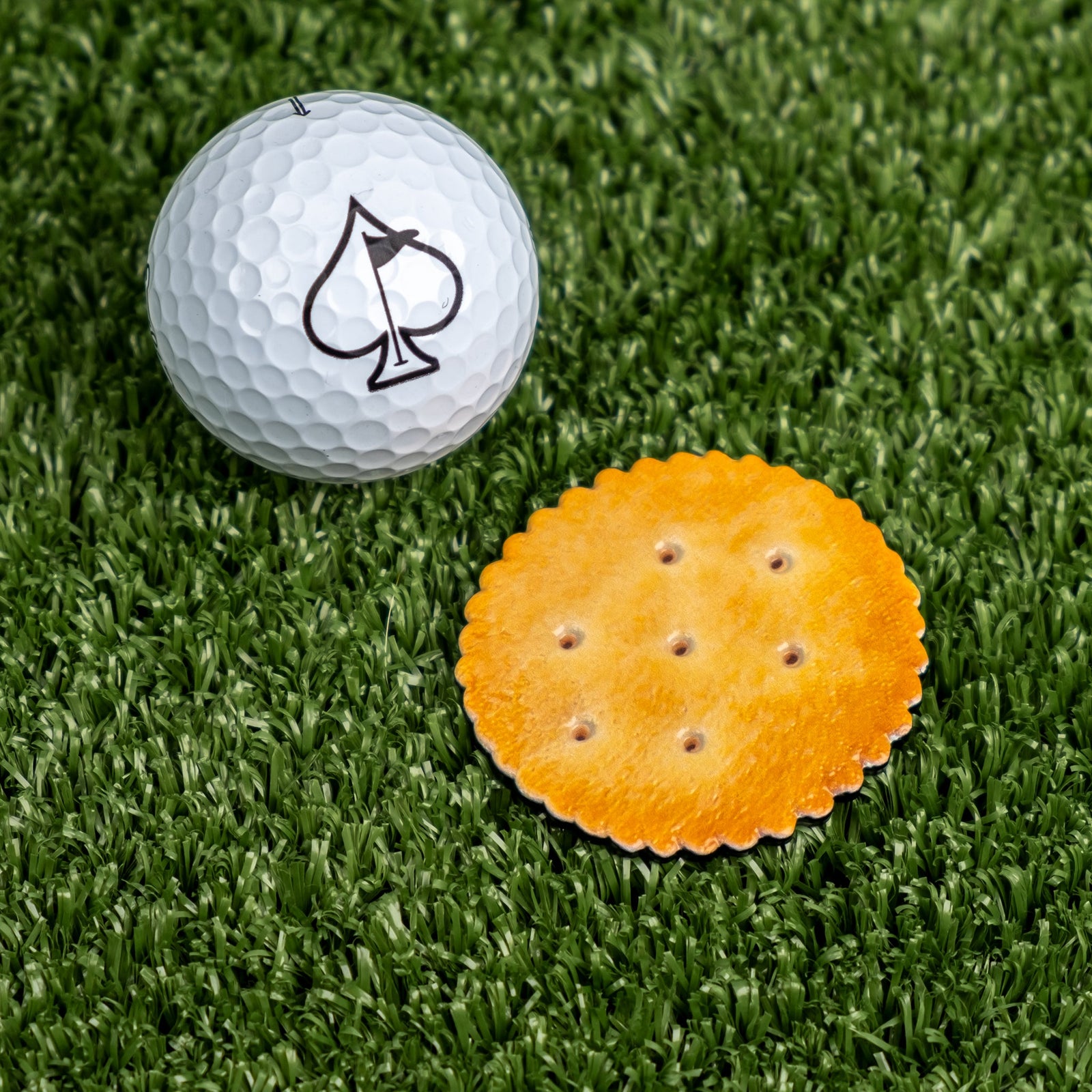Cracker Shaped Ball Marker