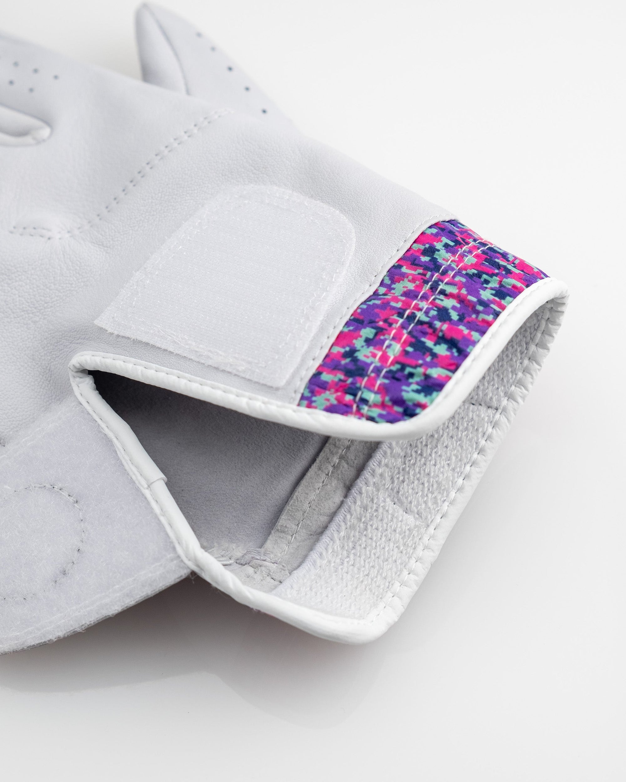 Vivid Camo Golf Glove