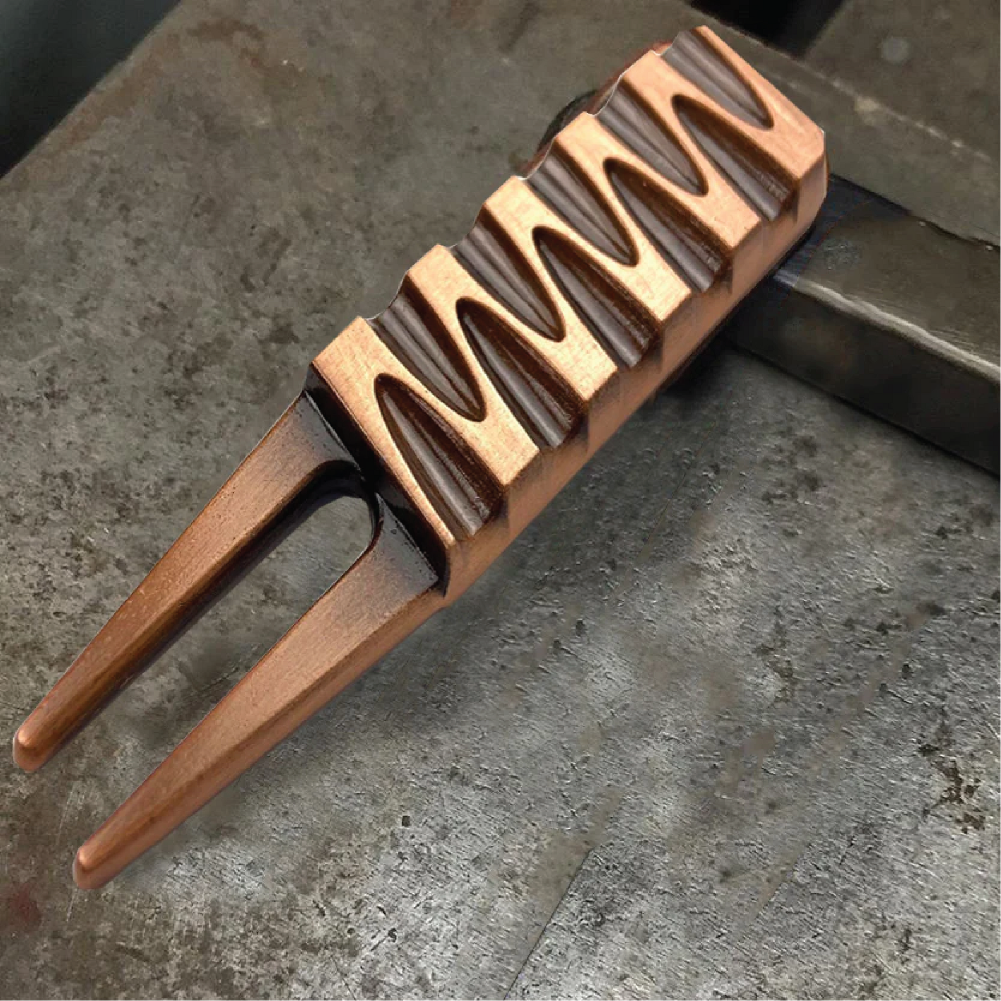 Gizmo Divot Tool